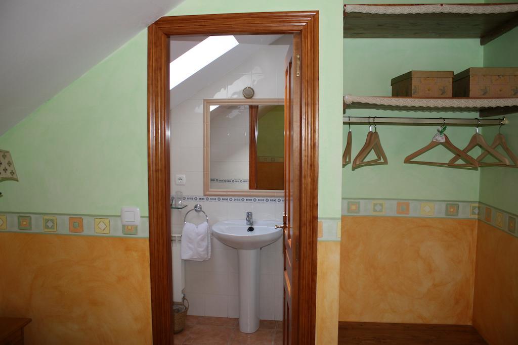 El Aposento De Babia Guest House Quintanilla De Babia Ruang foto